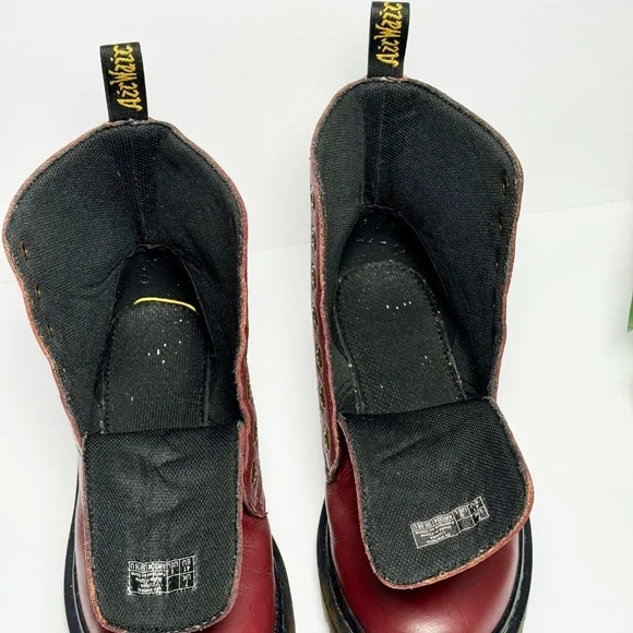 Dr. Martens Women’s Luana Leather Boots Cherry Red Smooth Sz 9 - Picture 7 of 16